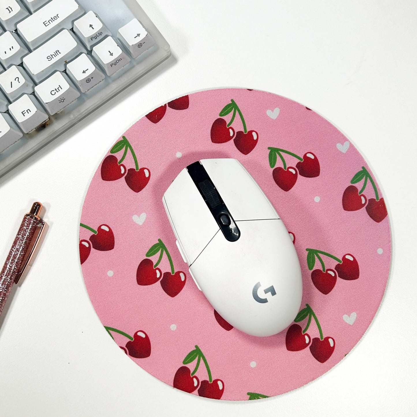 Red Heart Cherry Circular Mouse Pad